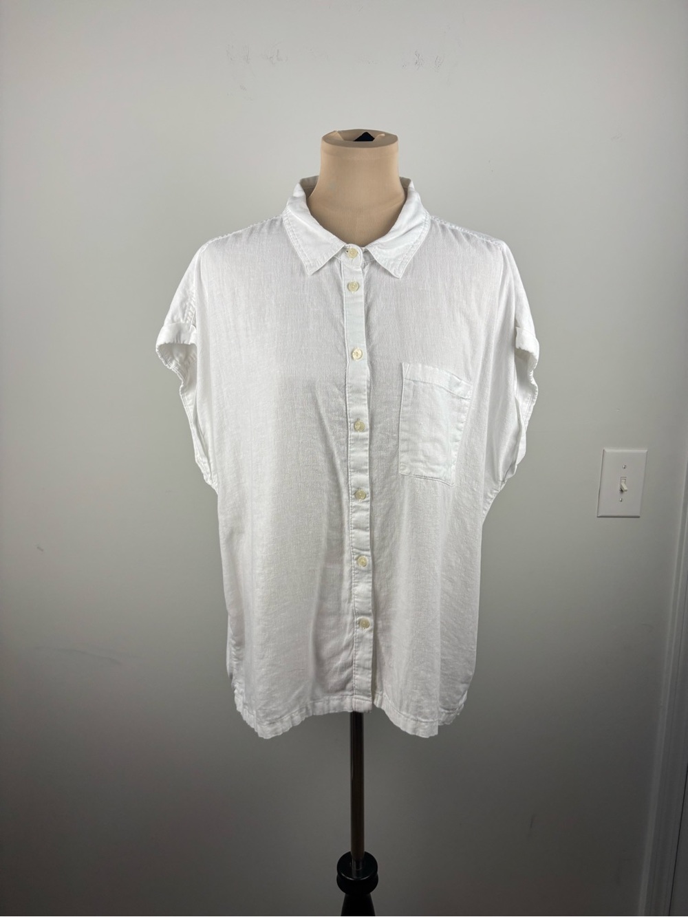 Orvis Linen Blend Button Front Shirt Womens XL White Short Sleeve Boxy Pocket